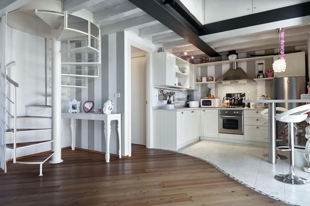 Your Little Loft Villafranca di Verona Bagian luar foto